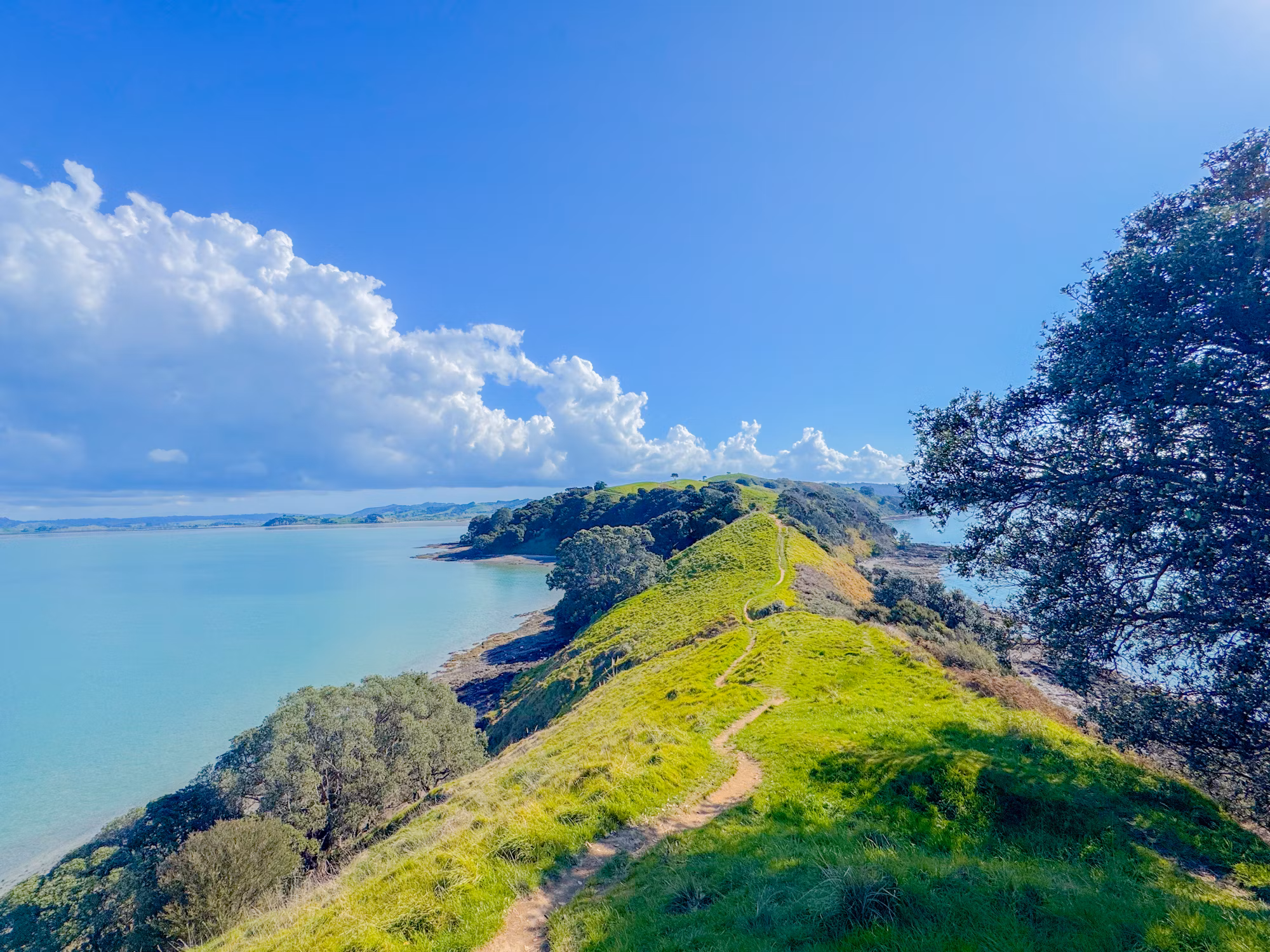 Exploring Coastal Paradises: A Guide to the World’s Most Beautiful Beach Destinations